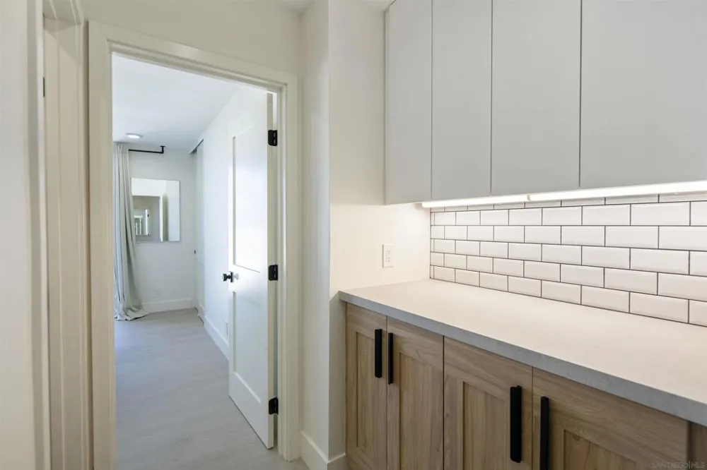 424 Stratford Ct #A25 Del Mar, CA 92014