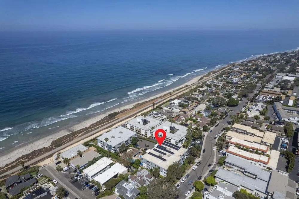 424 Stratford Ct #A25 Del Mar, CA 92014