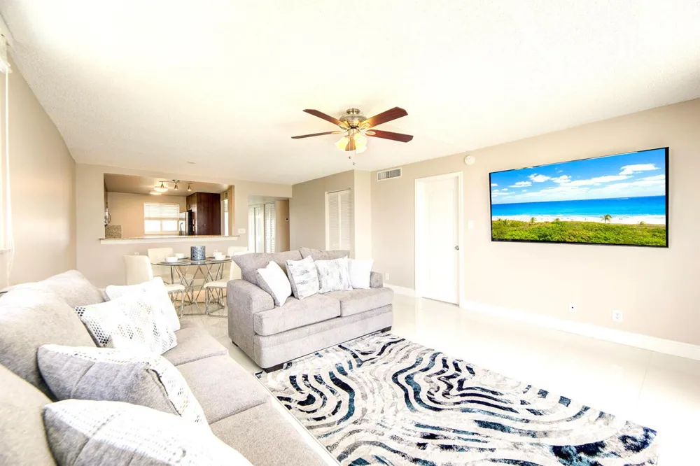 601 Ocean Boulevard 