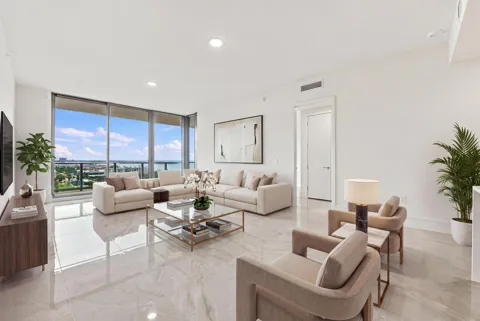 220 Lake Shore Drive #1517