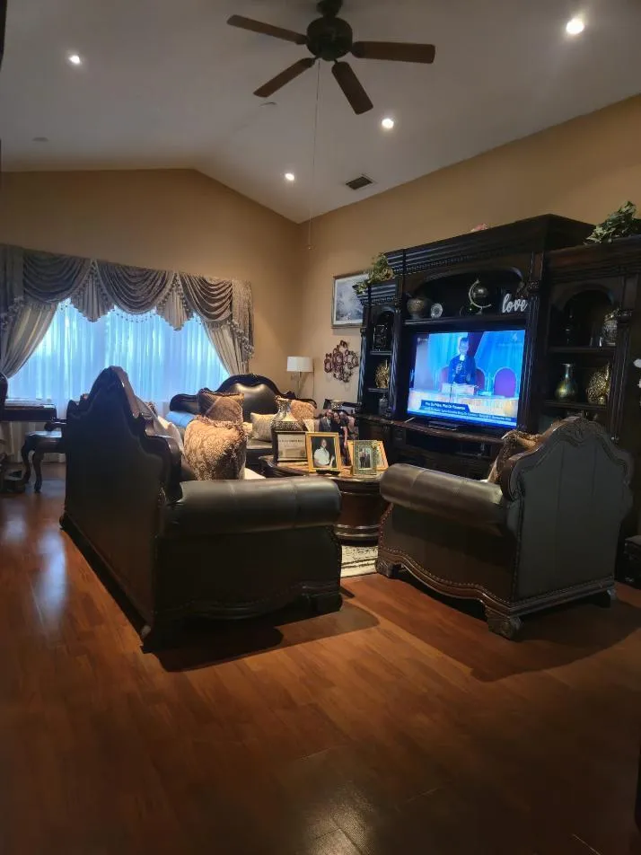 3963 Classic Court 