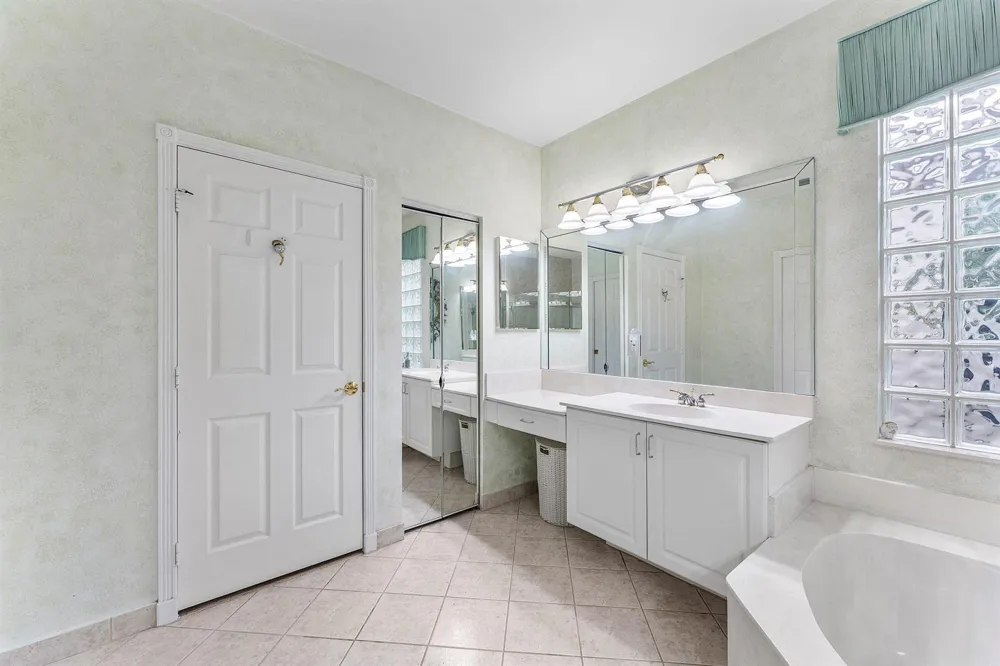 7310 Marbella Echo Drive Delray Beach, FL 33446