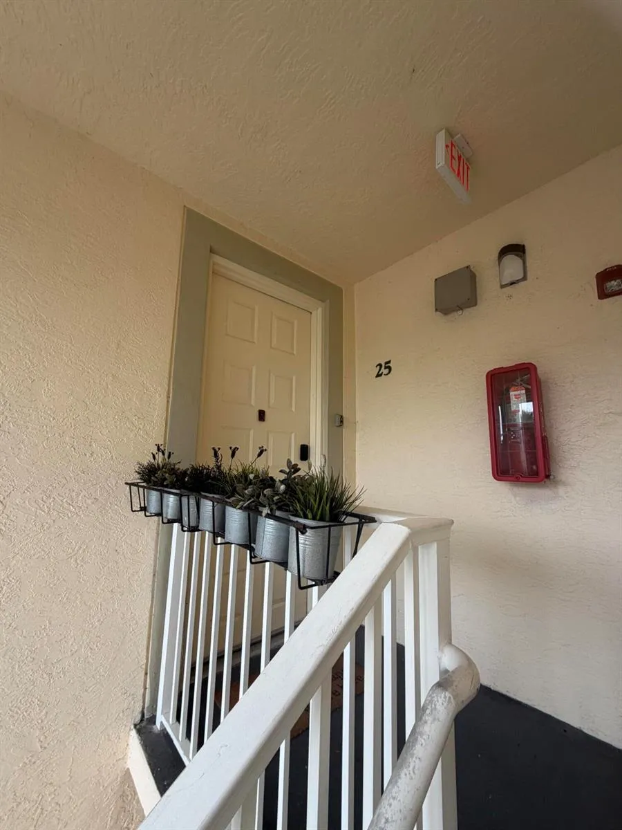 1139 TOWN CENTER DRIVE #25 Jupiter, FL 33458