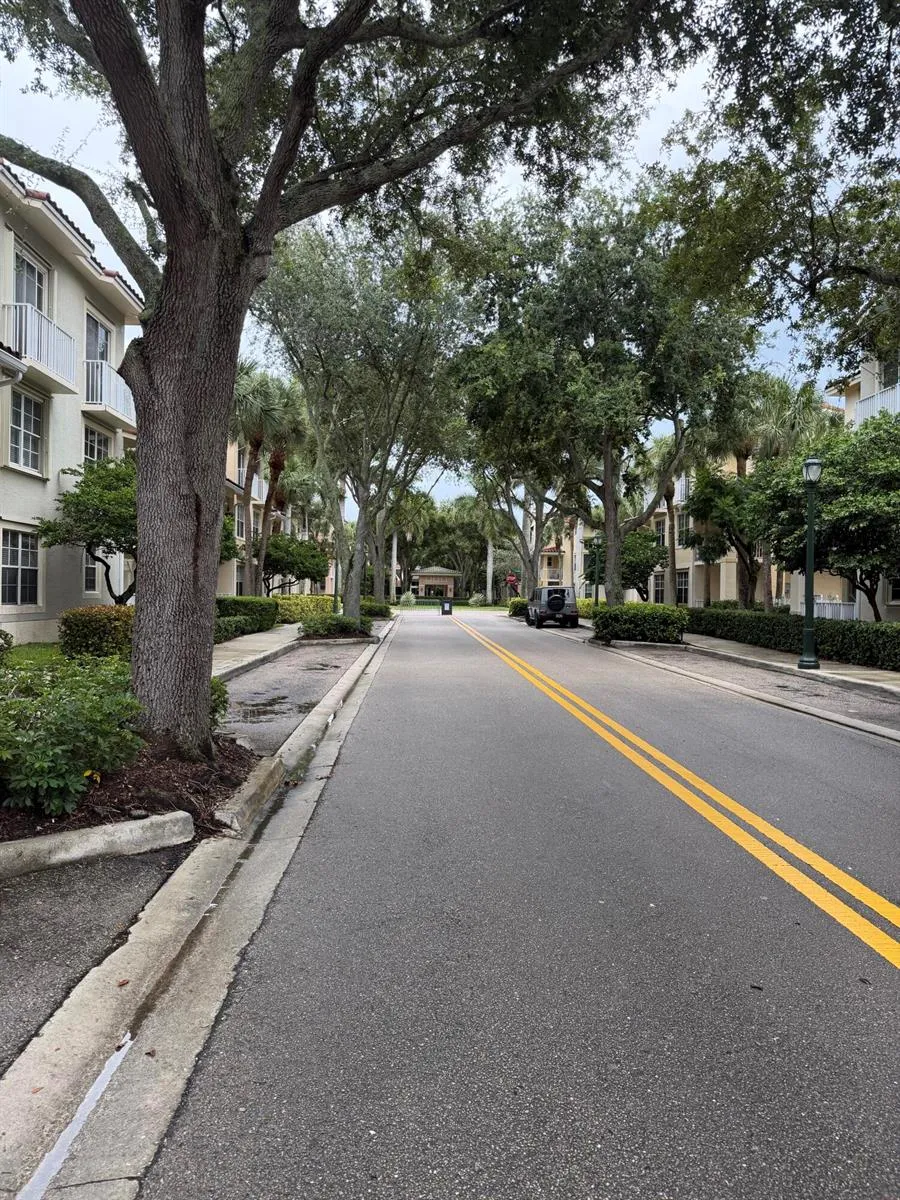 1139 TOWN CENTER DRIVE #25 Jupiter, FL 33458