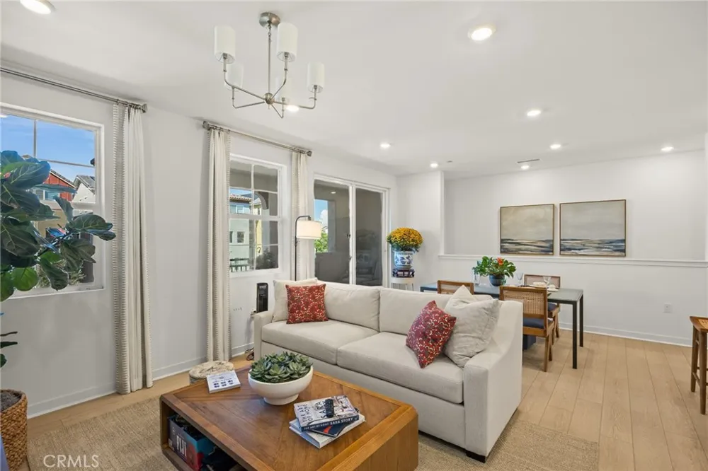 12930 Lassen Drive #103 Eastvale, CA 92880