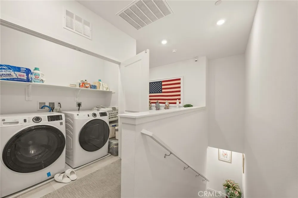 12930 Lassen Drive #103 Eastvale, CA 92880