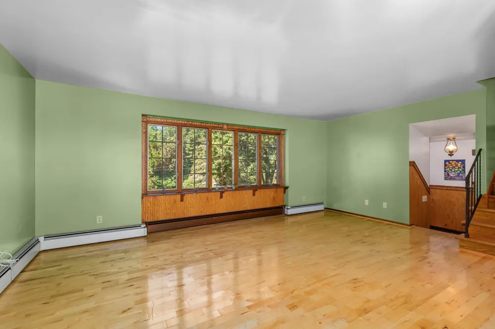 8580 Young Avenue NE Courtland Township, MI 49341