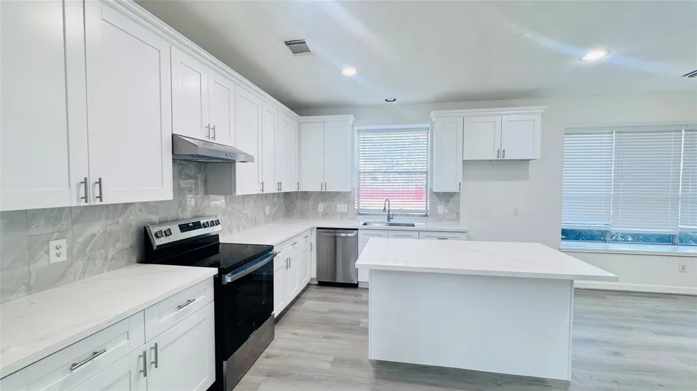 1702 Berkoff Drive Sugar Land, TX 77479