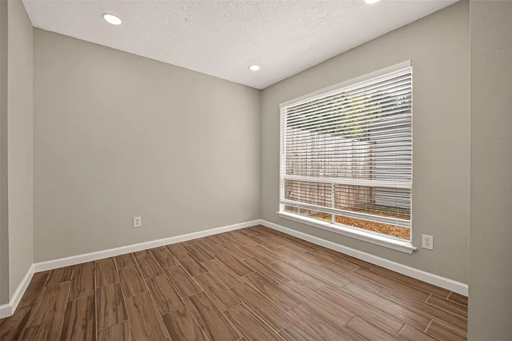 10914 Berry Tree Drive Houston, TX 77064