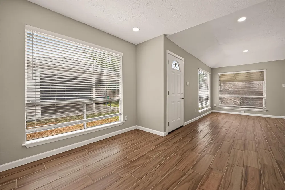 10914 Berry Tree Drive Houston, TX 77064