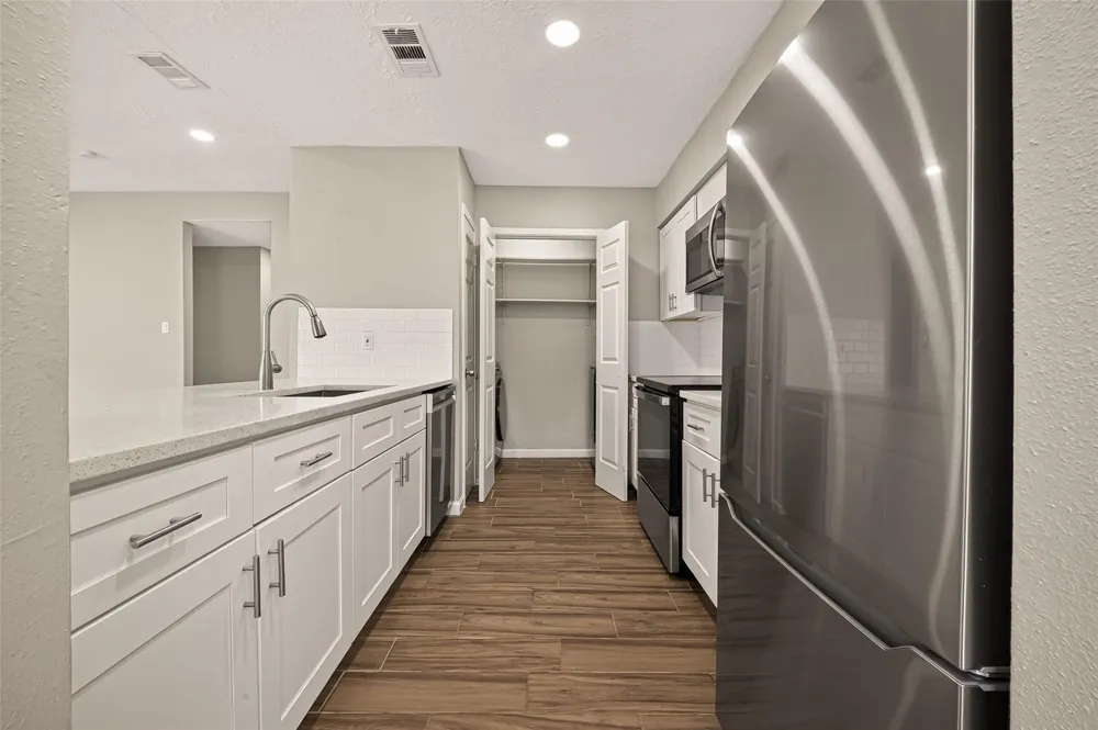 10914 Berry Tree Drive Houston, TX 77064