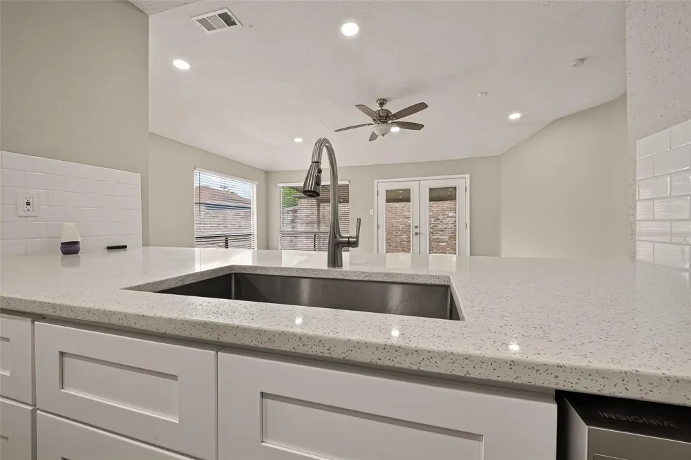 10914 Berry Tree Drive Houston, TX 77064