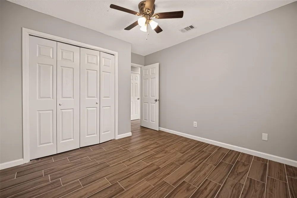10914 Berry Tree Drive Houston, TX 77064