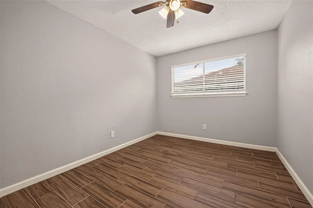 10914 Berry Tree Drive Houston, TX 77064
