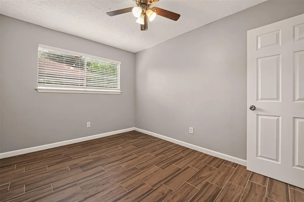 10914 Berry Tree Drive Houston, TX 77064