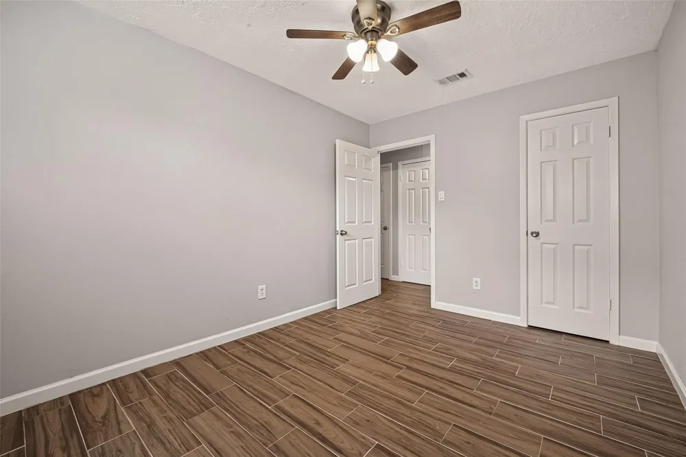 10914 Berry Tree Drive Houston, TX 77064