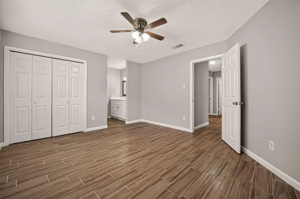 10914 Berry Tree Drive Houston, TX 77064