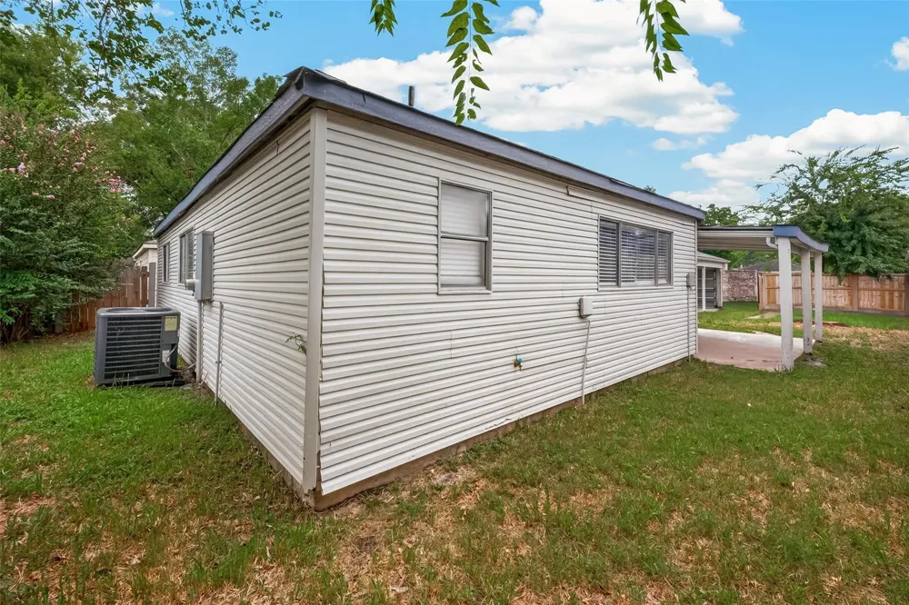10914 Berry Tree Drive Houston, TX 77064