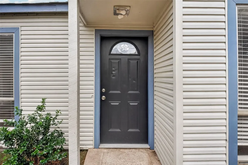 10914 Berry Tree Drive Houston, TX 77064