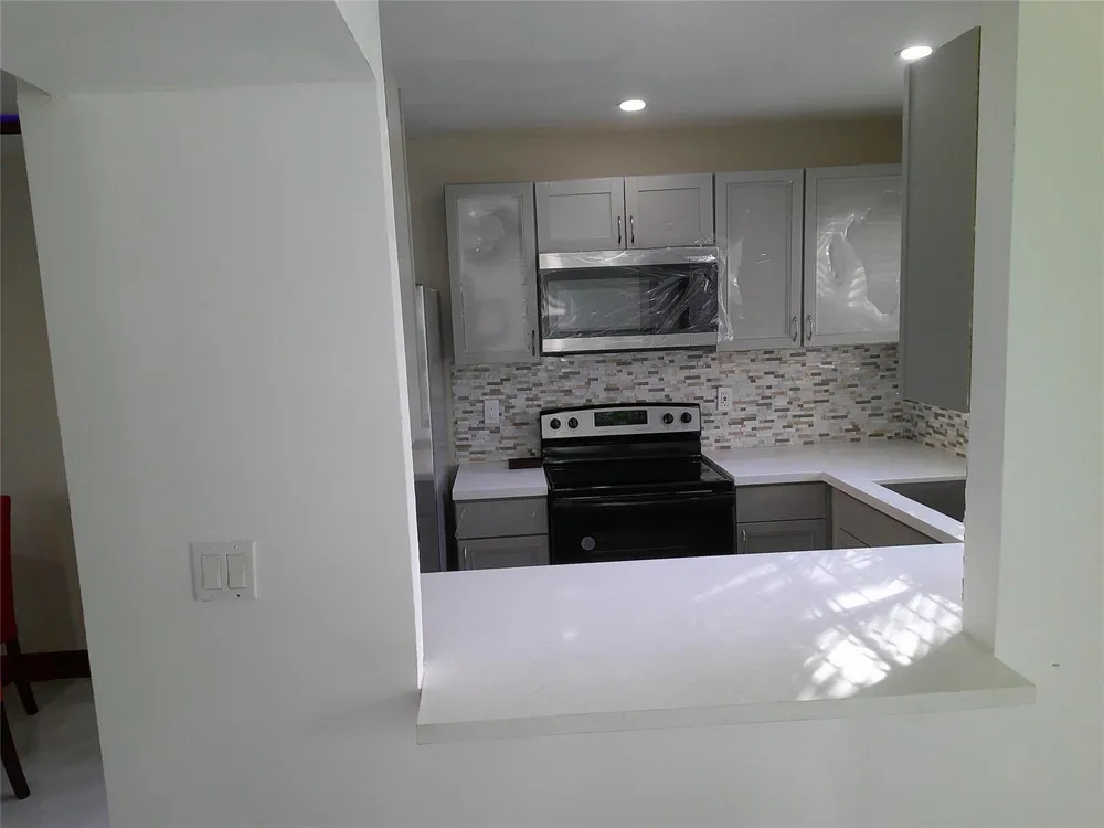 3810 SW 52nd Avenue #3810 Hollywood, FL 33023