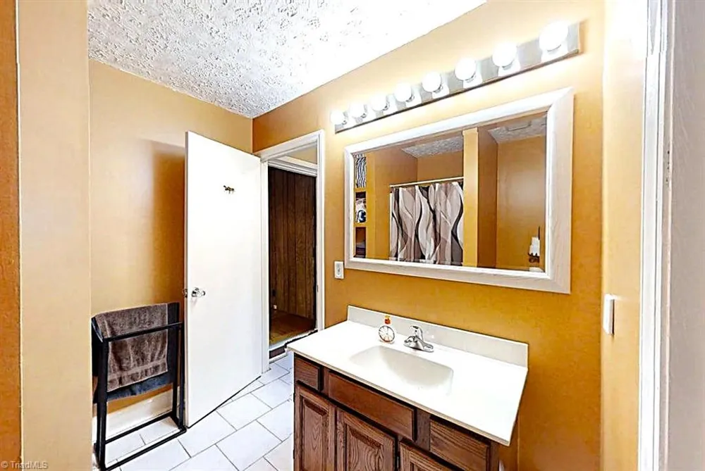 191 Holy Cross Church Road Mocksville, NC 27028