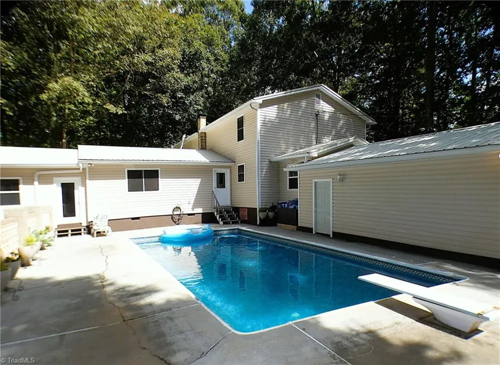 191 Holy Cross Church Road Mocksville, NC 27028
