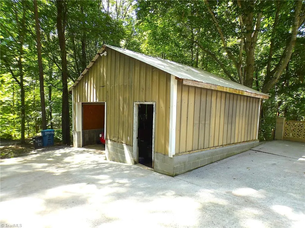 191 Holy Cross Church Road Mocksville, NC 27028