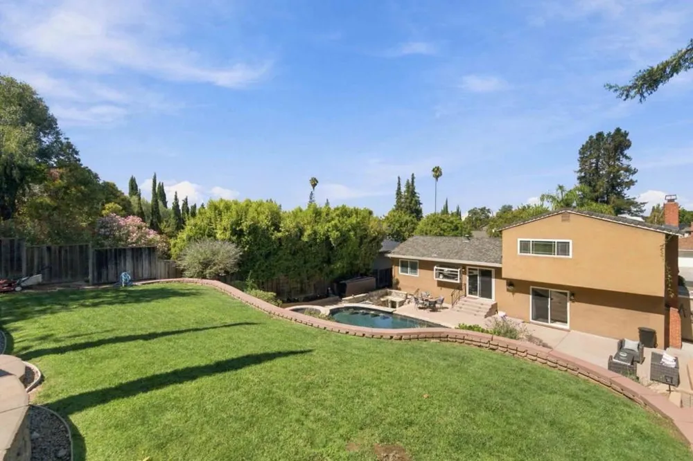 904 Foothill Drive San Jose, CA 95123