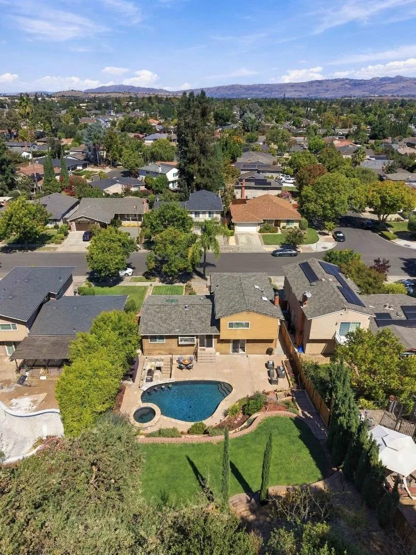904 Foothill Drive San Jose, CA 95123