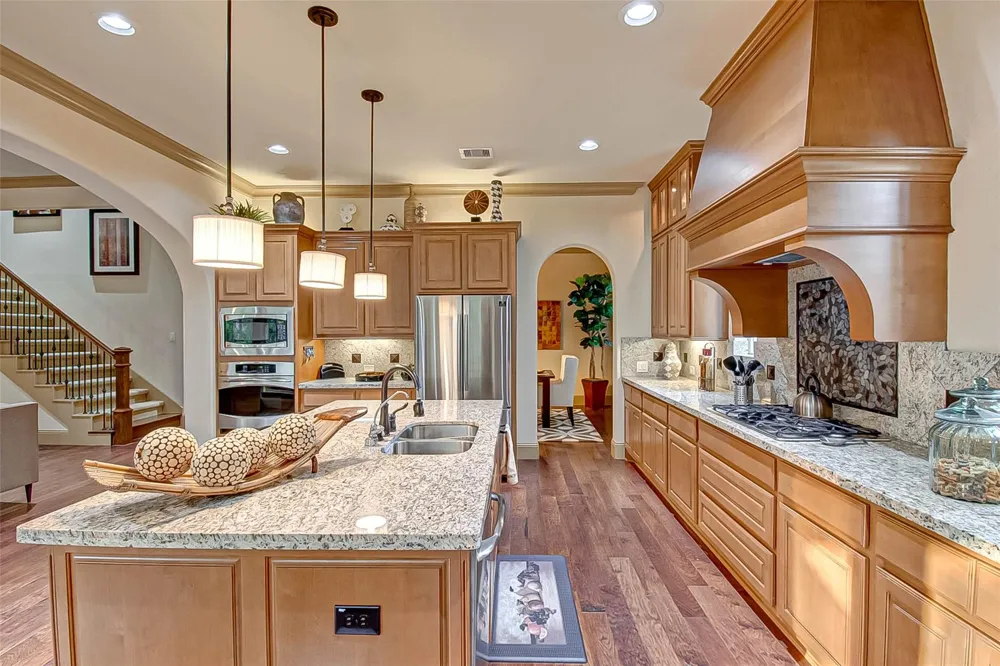 7 Shearling Court Spring, TX 77389