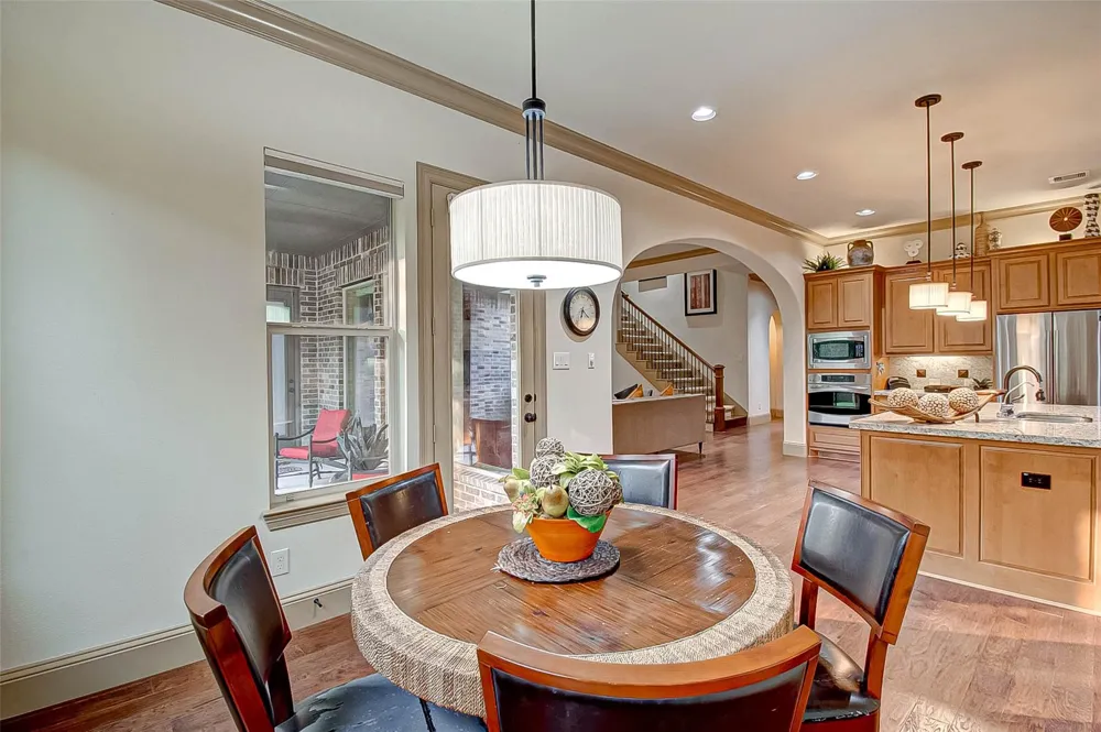 7 Shearling Court Spring, TX 77389