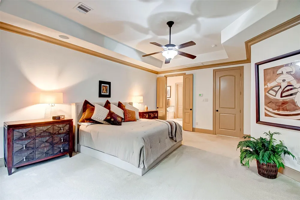 7 Shearling Court Spring, TX 77389