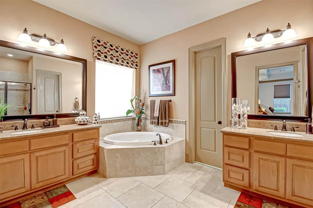 7 Shearling Court Spring, TX 77389