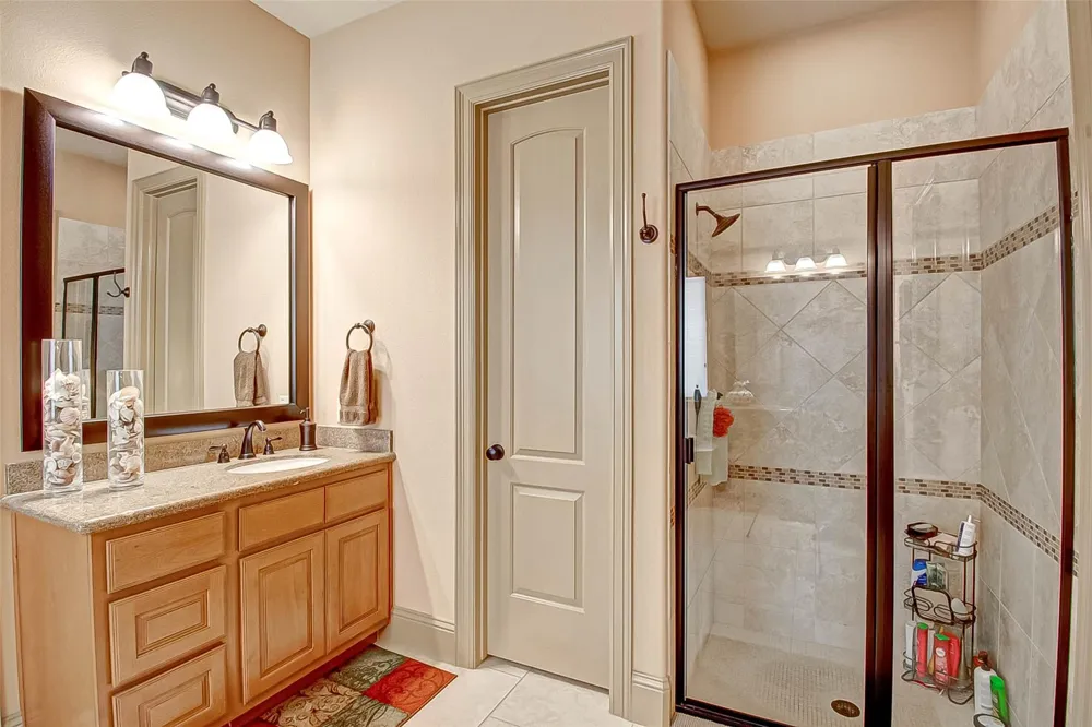 7 Shearling Court Spring, TX 77389