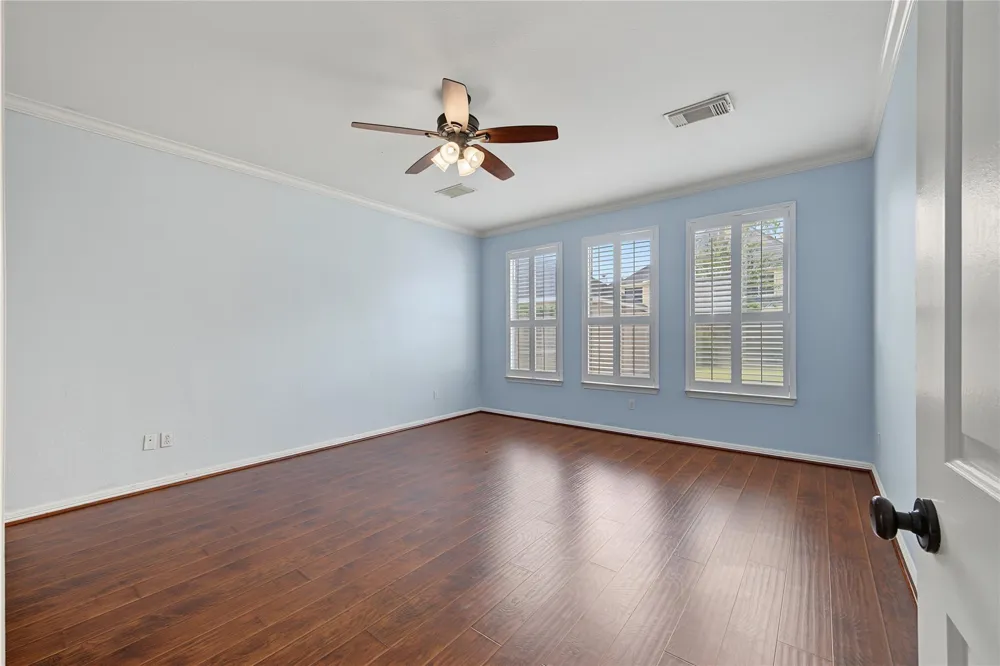 2422 Lansing Circle Pearland, TX 77584