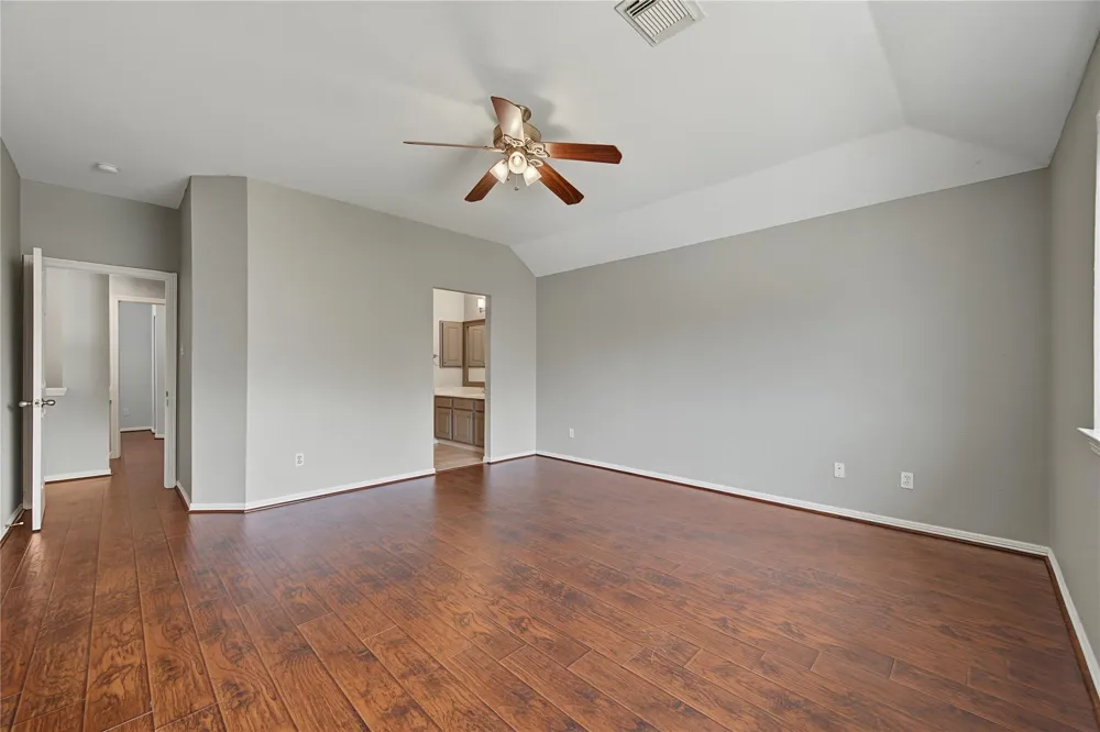 2422 Lansing Circle Pearland, TX 77584