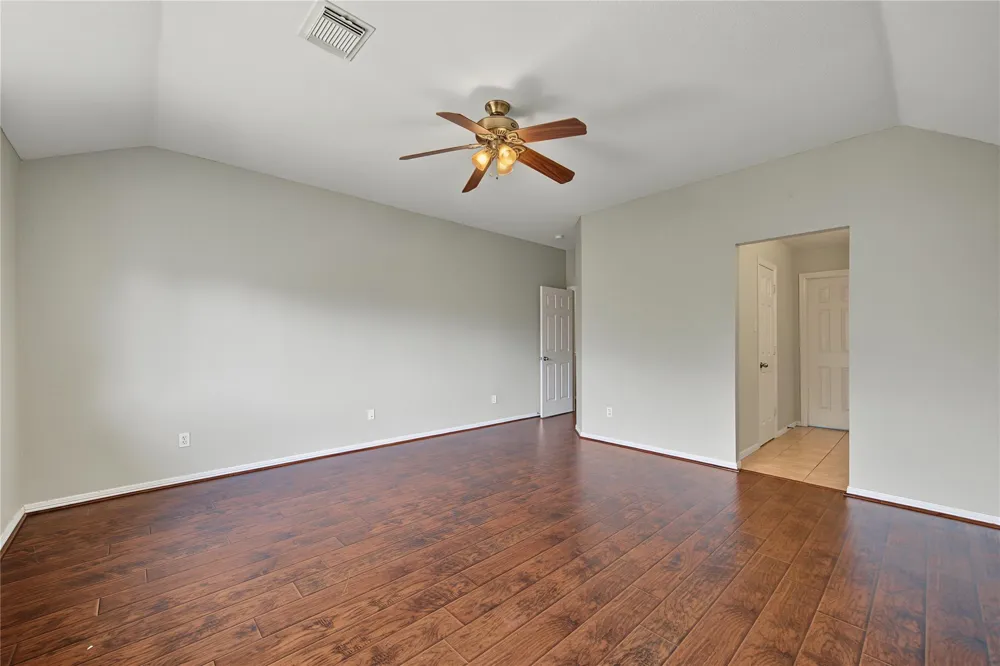 2422 Lansing Circle Pearland, TX 77584