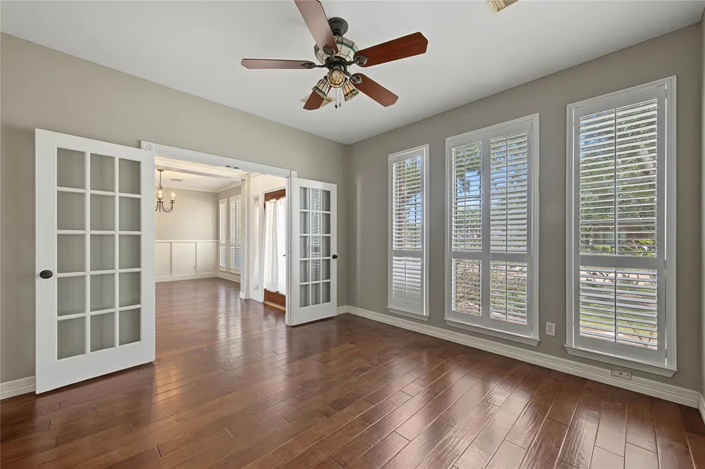 2422 Lansing Circle Pearland, TX 77584