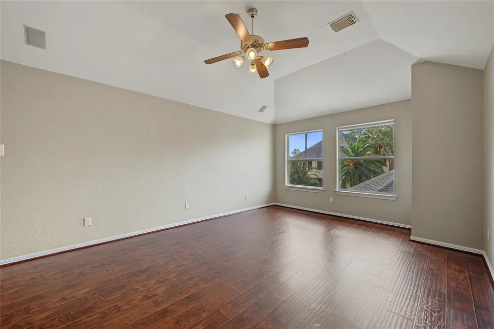 2422 Lansing Circle Pearland, TX 77584
