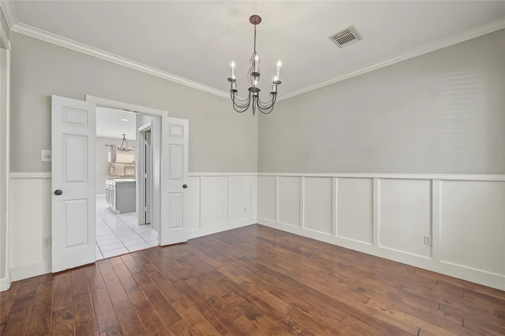 2422 Lansing Circle Pearland, TX 77584