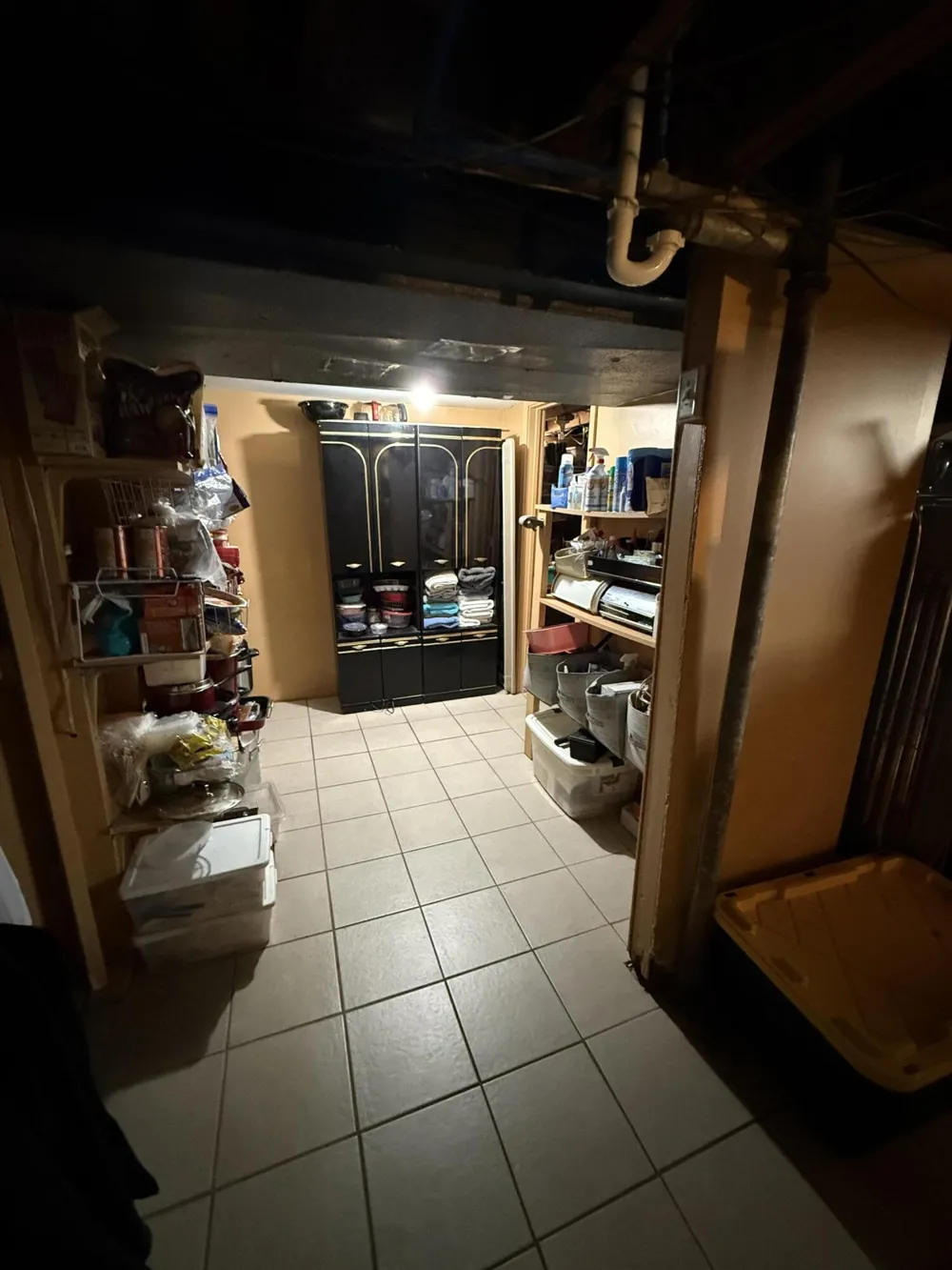21920 Cloverlawn Street Oak Park City, MI 48237