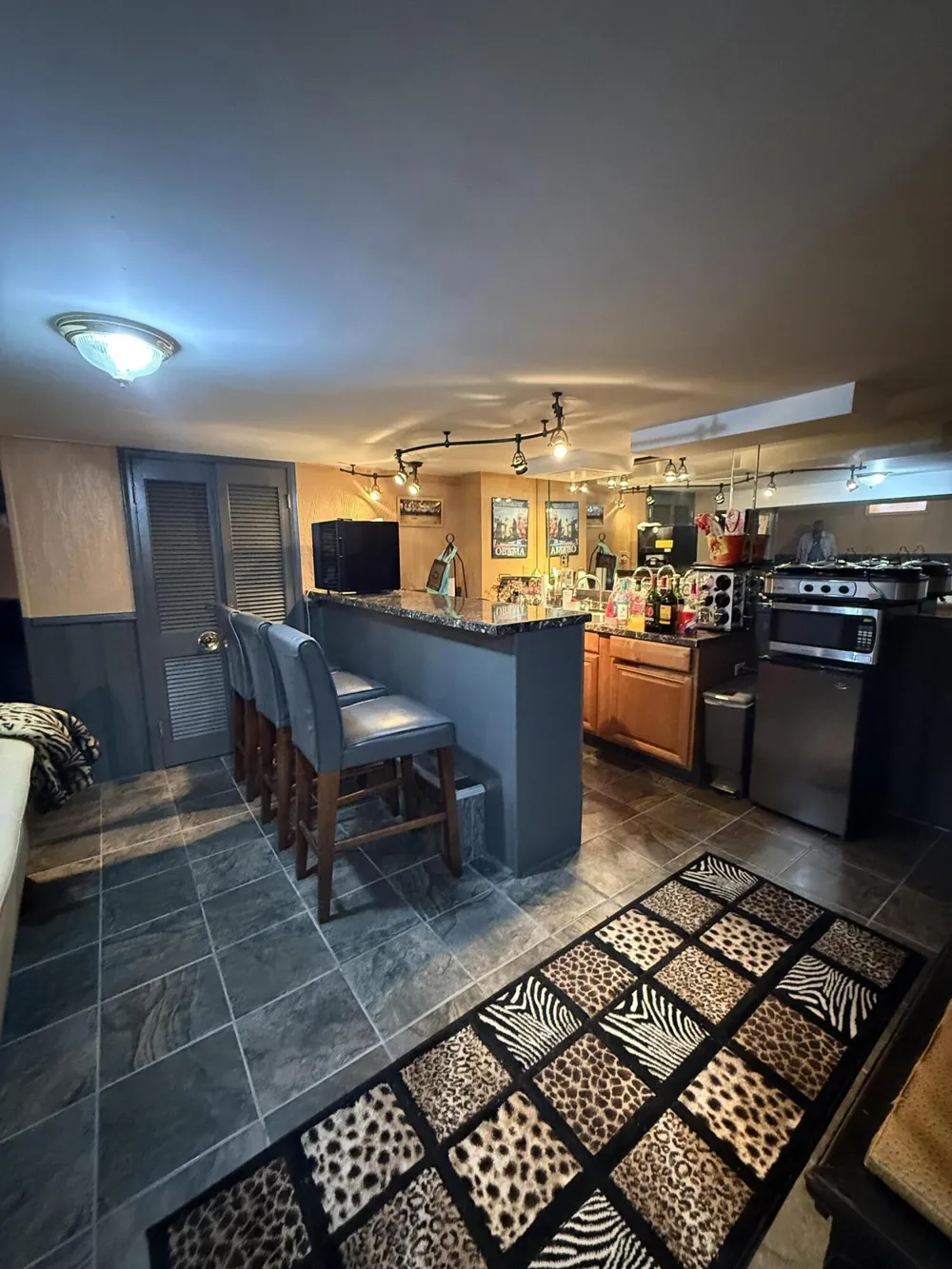 21920 Cloverlawn Street Oak Park City, MI 48237