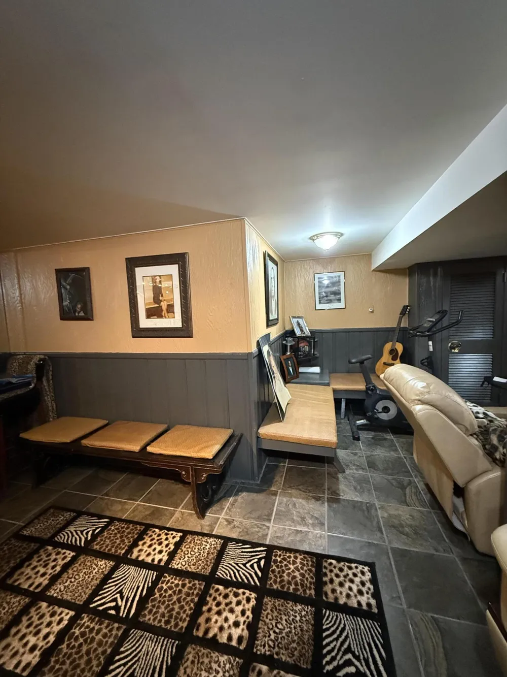 21920 Cloverlawn Street Oak Park City, MI 48237