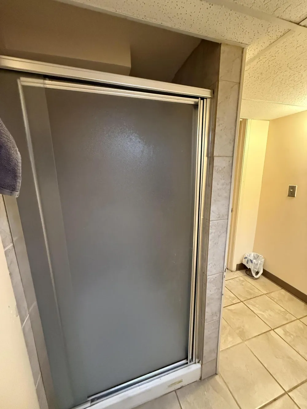 21920 Cloverlawn Street Oak Park City, MI 48237