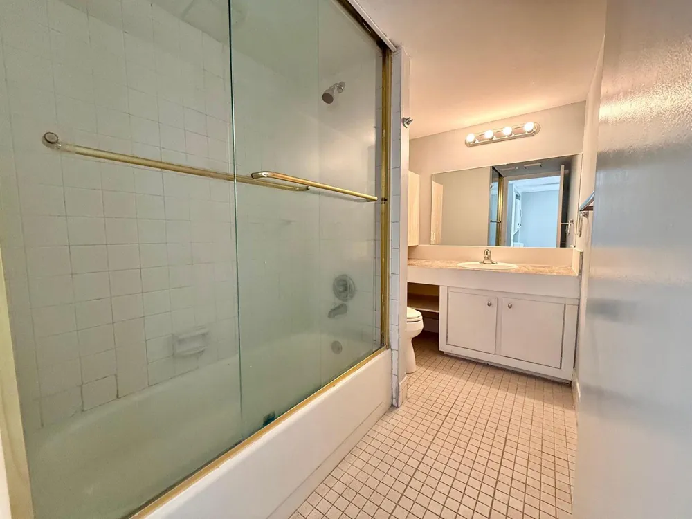 1821 Fairview Villas Drive #2 Palm Springs, FL 33406