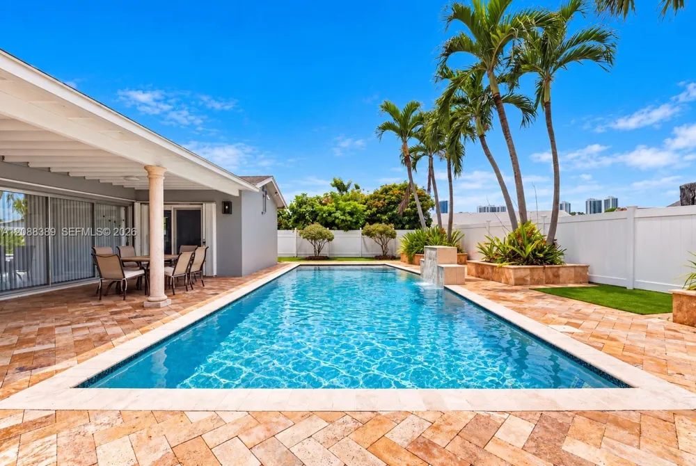 9341 SW 16th Rd W Boca Raton, FL 33428