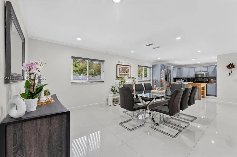 9341 SW 16th Rd W Boca Raton, FL 33428