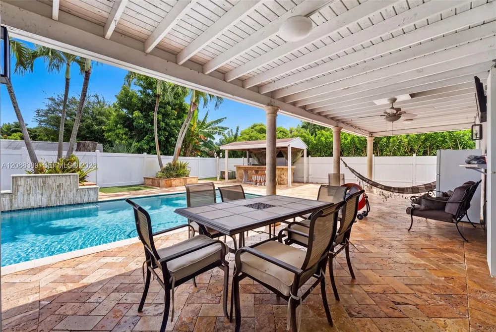 9341 SW 16th Rd W Boca Raton, FL 33428