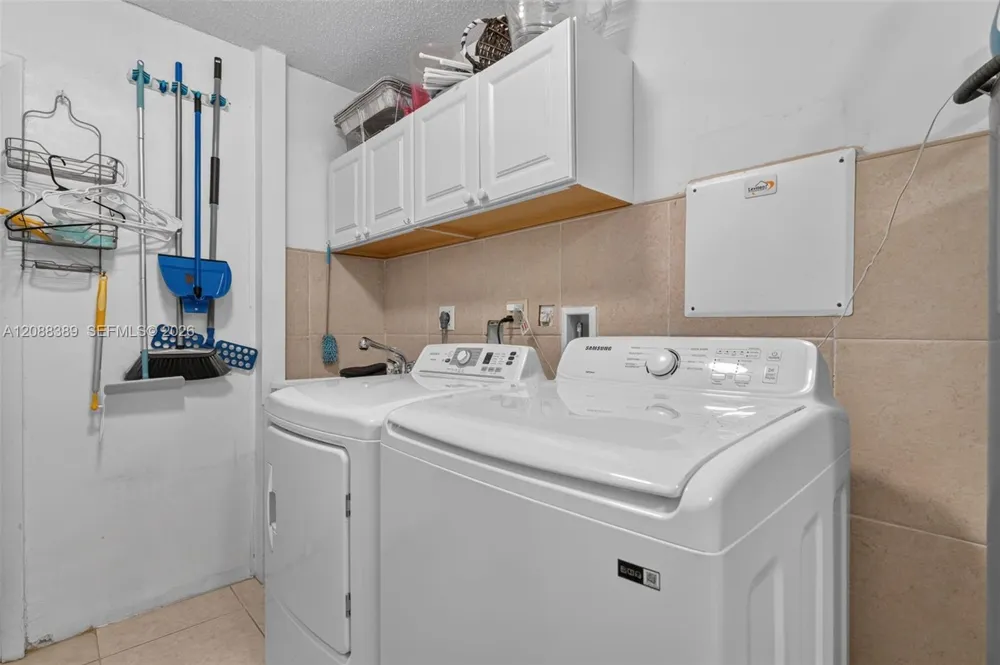 9341 SW 16th Rd W Boca Raton, FL 33428