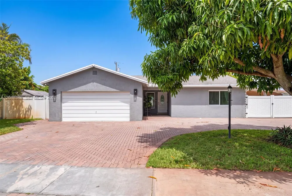 9341 SW 16th Rd W Boca Raton, FL 33428